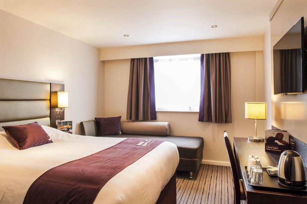 Premier Inn Southampton West Ower Экстерьер фото