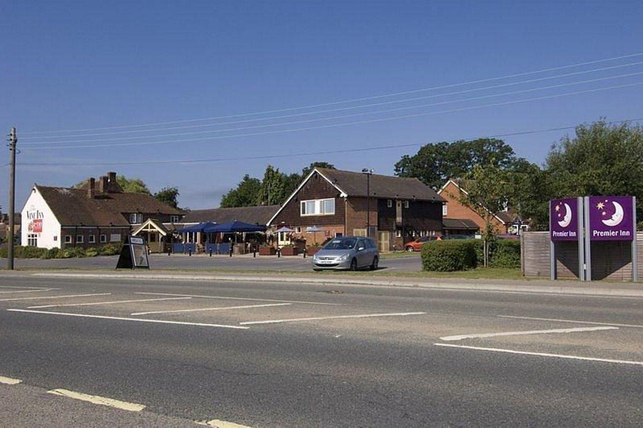Premier Inn Southampton West Ower Экстерьер фото